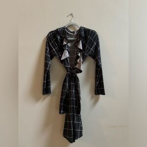 🔥End of year sale🔥The Limited long sleeve dress—size M—with belt